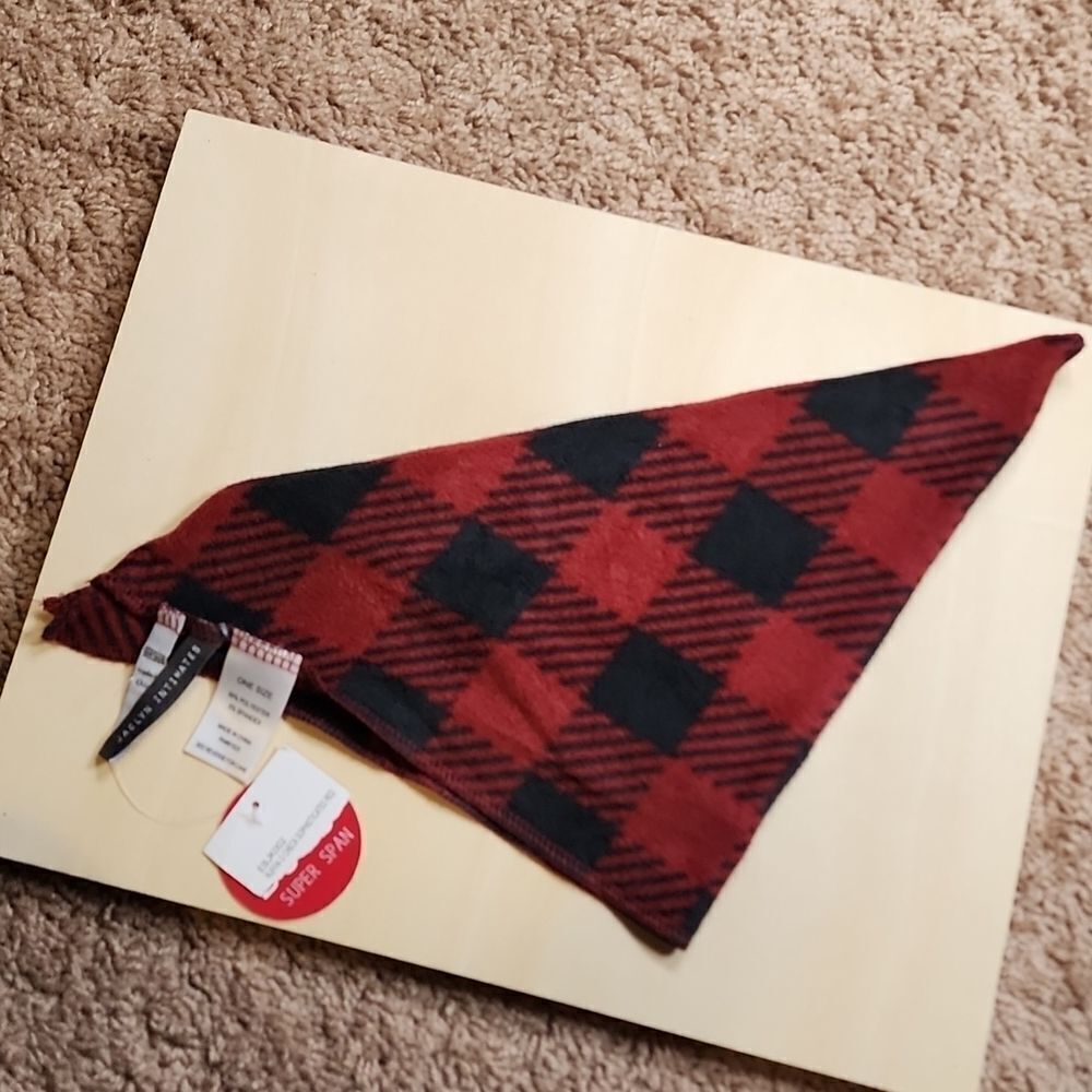 ⚠️Must Bundle⚠️ Jaclyn Intimates One Size Bandana for Dogs/Pets